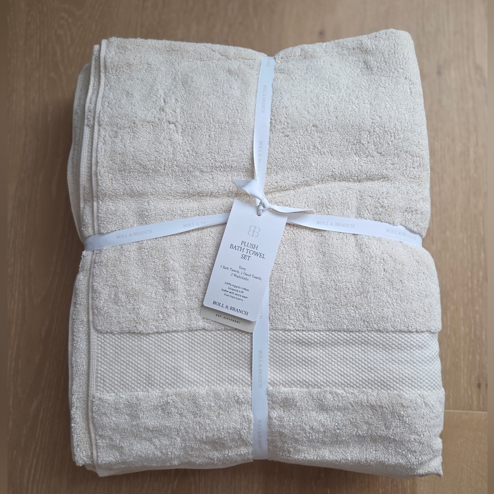 The Boll and Branch Plush Bath Towel Set in natural